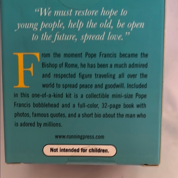 Pope Francis Bobblehead - Picture 2 of 2